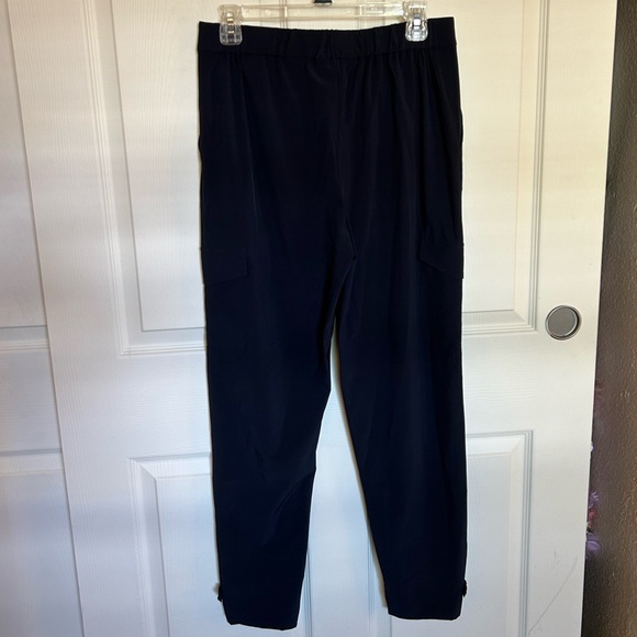 Banana Republic NWT navy pants with ankle button detail - Picture 3 of 6